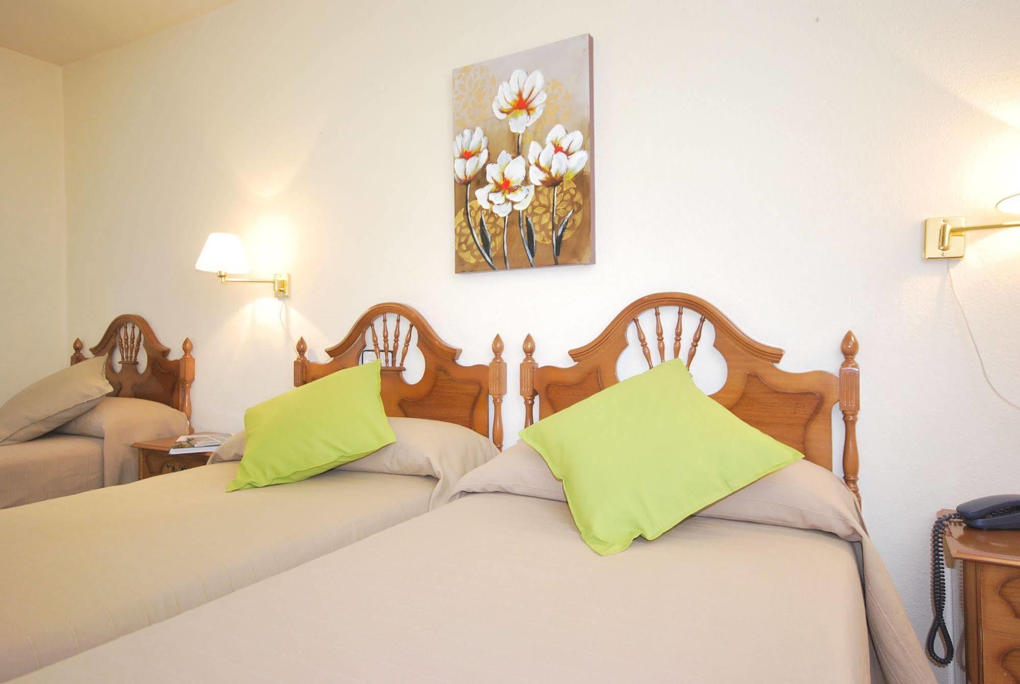 Hotel Principado De Europa Arenas De Cabrales Kültér fotó