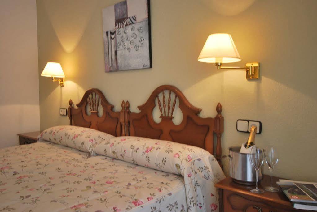 Hotel Principado De Europa Arenas De Cabrales Kültér fotó